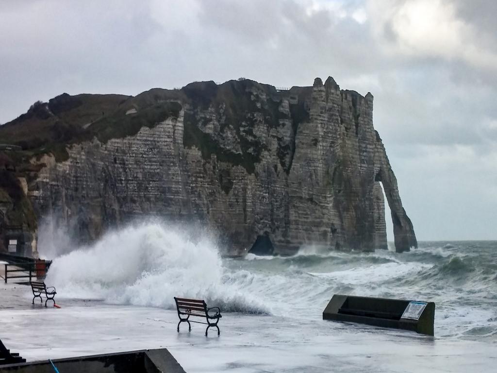 La Belle Vue Le Diamant Des Yeux Mer Et Golf Front Mer Étretat Kültér fotó